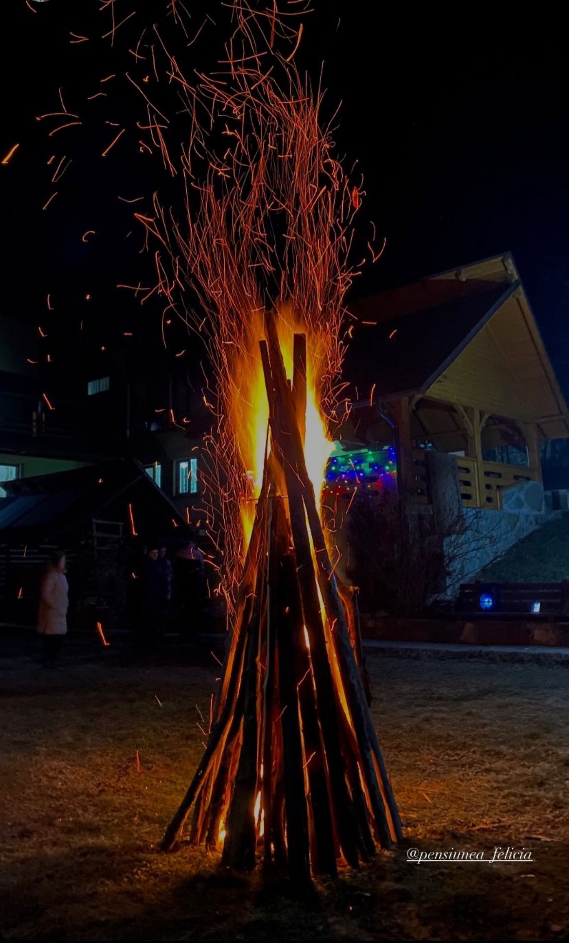 Foc tabără